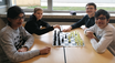 Die Schach-AG am Spielbrett