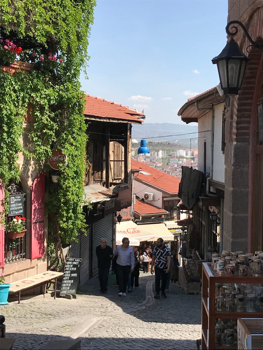 Ankaras Altstadt über der heutigen Metropole